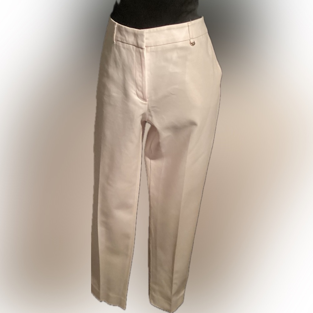 JONES NEW YORK signature; grace ankle. Light pink straight legged pants size 8